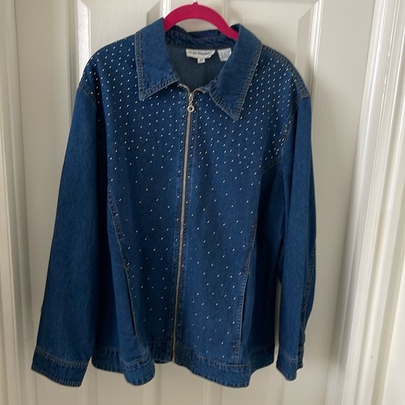 A studded denim jacket - Picture 1 of 4